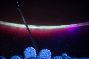 ภาพยามเช้าและแสงออโรร่า สถานีอวกาศนานาชาติ iss
