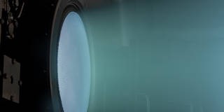 จรวดขับดันไออน ion propulsion